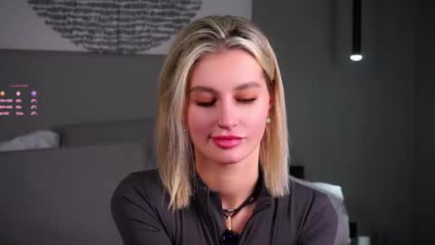 Kelly online show from January 2026 12:10:02 PM