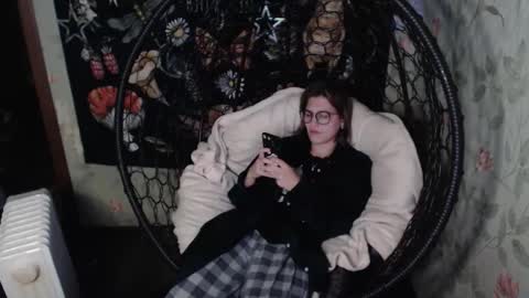 Lina online show from October 2025 02:36:02 PM