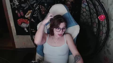 Lina online show from May 2026 12:45:02 PM