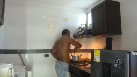 Gregory max online show from September 2025 06:09:02 PM