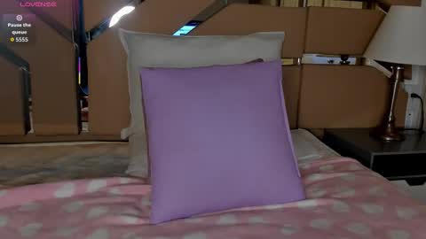 greidy_baker online show from November 2025 02:36:02 AM