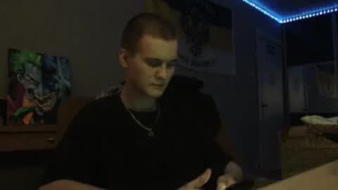 Snapshot of greonn chatting on January 2025 12:13:01 PM Felix online show from January 2025 12:13:01 PM