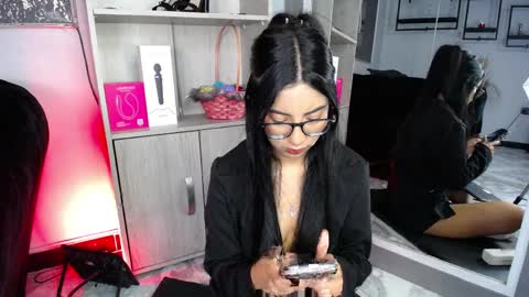 Gretel  online show from April 2026 03:17:01 AM