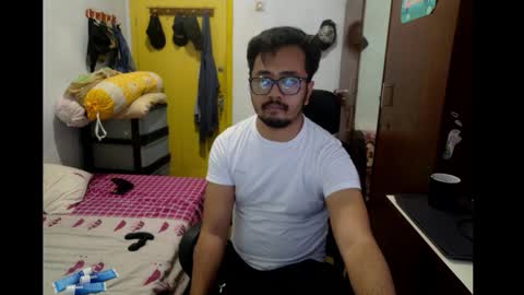 Grey Hardy Slave online show from December 2025 04:57:02 PM