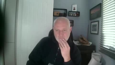 greyfox_6000 online show from February 2025 04:15:02 PM