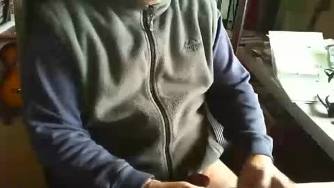 greyhounddog online show from December 2024 12:55:02 PM