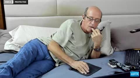 Snapshot of greyishere chatting on February 2025 04:58:02 AM Grey. If viewing your cam I am more likely to stay if you show your face. online show from February 2025 04:58:02 AM