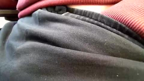 smalldig online show from October 2025 04:18:02 PM