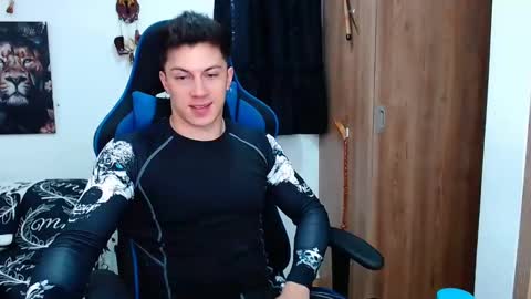 griego01 online show from December 2024 09:00:02 PM