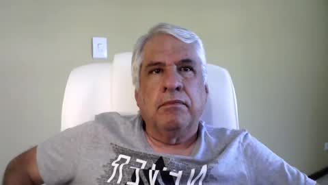 Snapshot of grisa01 chatting on February 2025 01:01:01 PM grisa01 online show from February 2025 01:01:01 PM