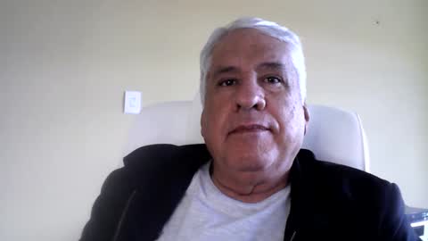 Snapshot of grisa01 chatting on October 2025 01:11:01 PM grisa01 online show from October 2025 01:11:01 PM