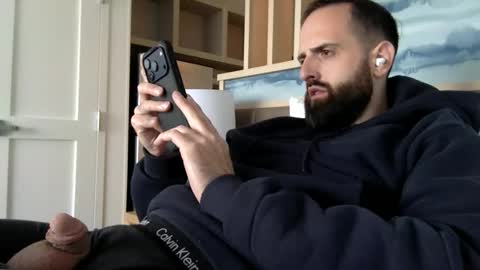 grobs123 online show from April 2026 08:32:01 PM