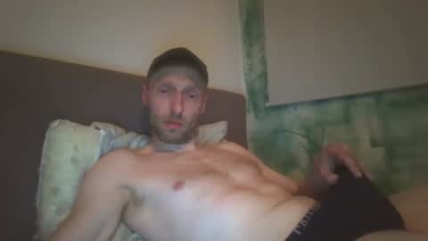 Snapshot of groter101104614 chatting on April 2026 08:06:01 PM pornmoduson online show from April 2026 08:06:01 PM