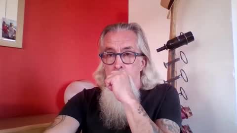 Snapshot of grybear60 chatting on November 2025 08:37:02 AM Grybear online show from November 2025 08:37:02 AM