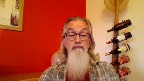 Snapshot of grybear60 chatting on December 2025 07:28:01 AM Grybear online show from December 2025 07:28:01 AM