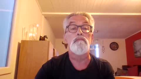 Snapshot of grybear60 chatting on June 2026 03:36:01 PM Grybear online show from June 2026 03:36:01 PM