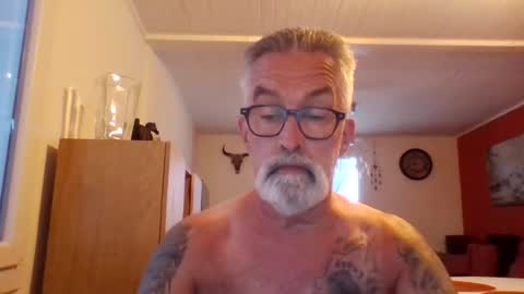 Snapshot of grybear60 chatting on July 2026 06:54:01 AM Grybear online show from July 2026 06:54:01 AM