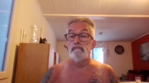 Snapshot of grybear60 chatting on July 2026 06:47:02 AM Grybear online show from July 2026 06:47:02 AM