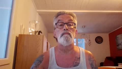 Snapshot of grybear60 chatting on July 2026 01:04:01 PM Grybear online show from July 2026 01:04:01 PM