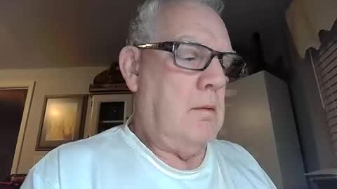 Snapshot of gspotlover1 chatting on January 2026 11:45:02 AM Horny Daddy online show from January 2026 11:45:02 AM