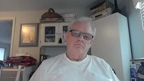 Snapshot of gspotlover1 chatting on February 2026 03:38:01 PM Horny Daddy online show from February 2026 03:38:01 PM