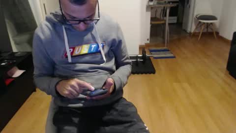 Snapshot of guachin_new chatting on April 2026 05:01:02 AM guachin_new online show from April 2026 05:01:02 AM