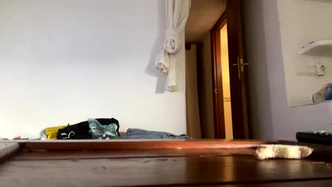 guardiannif_ online show from February 2025 04:44:01 PM