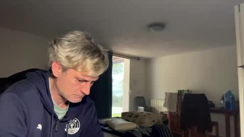 guardiannif_ online show from February 2025 07:12:02 AM