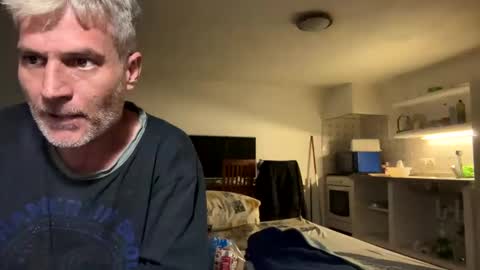 guardiannif_ online show from March 2025 09:37:02 PM