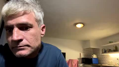 guardiannif_ online show from March 2025 09:25:02 PM