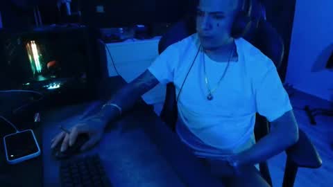 Guayaco  online show from October 2025 03:56:02 AM