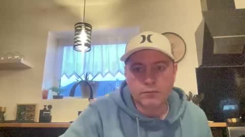 guil0 online show from January 2026 08:25:02 PM