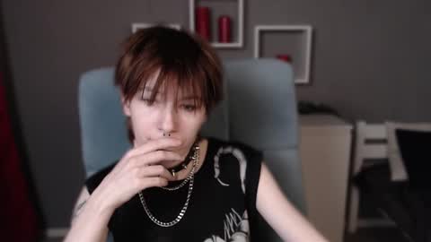 guitarandangell online show from November 2025 04:46:01 AM