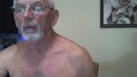Snapshot of gulfcoast1952 chatting on December 2024 10:25:02 PM Roy online show from December 2024 10:25:02 PM