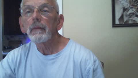 Snapshot of gulfcoast1952 chatting on January 2025 02:58:02 PM Roy online show from January 2025 02:58:02 PM