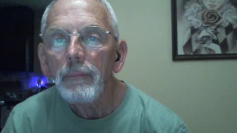 Snapshot of gulfcoast1952 chatting on January 2025 02:21:01 PM Roy online show from January 2025 02:21:01 PM
