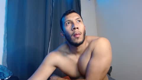 Snapshot of gurushake chatting on January 2026 02:04:02 AM holl latino online show from January 2026 02:04:02 AM