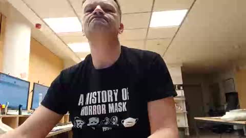 Snapshot of guschidick chatting on December 2025 07:29:02 PM guschidick online show from December 2025 07:29:02 PM