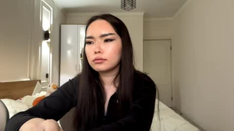 Snapshot of gussietackitt chatting on May 2026 02:02:02 PM Alana online show from May 2026 02:02:02 PM