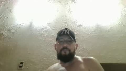 gustavo1350 online show from December 2025 03:57:01 AM