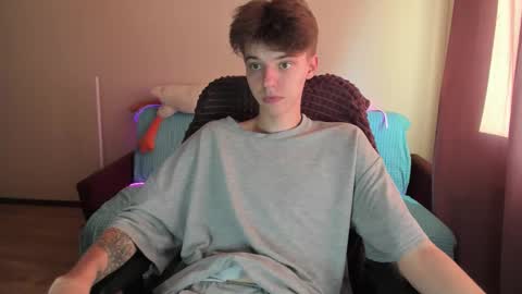 guy_liam1 online show from September 2025 02:44:02 PM