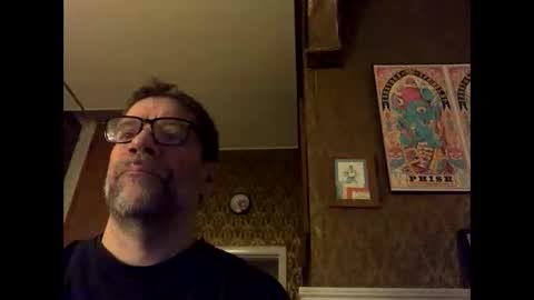 Snapshot of guyute42 chatting on November 2025 09:46:02 PM Guy Forget online show from November 2025 09:46:02 PM