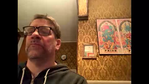 Snapshot of guyute42 chatting on November 2025 11:05:01 PM Guy Forget online show from November 2025 11:05:01 PM