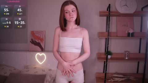 Snapshot of gwendatortoriello chatting on June 2026 11:04:02 AM Hello everyone Im May online show from June 2026 11:04:02 AM