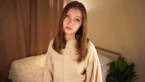 Snapshot of gwennielove chatting on January 2026 04:17:02 AM Molly online show from January 2026 04:17:02 AM