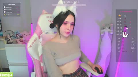 Snapshot of gylaxie chatting on February 2025 02:21:01 PM online show from February 2025 02:21:01 PM