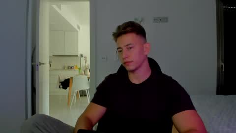 Oliver online show from March 2026 03:27:01 PM