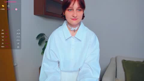 Kelly  Lilly online show from September 2025 06:53:02 PM