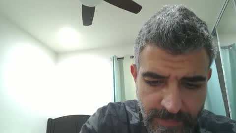 Snapshot of h0nest84 chatting on December 2024 09:40:02 AM h0nest84 online show from December 2024 09:40:02 AM