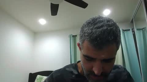 Snapshot of h0nest84 chatting on December 2024 06:50:02 AM h0nest84 online show from December 2024 06:50:02 AM